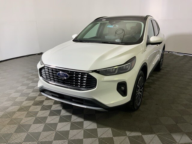 2025 Ford Escape photo 4