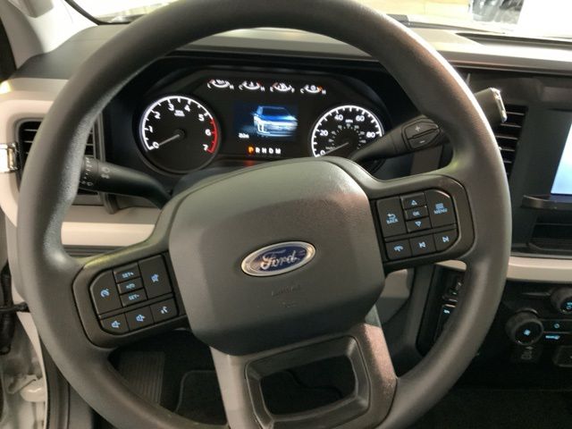 2026 Ford F-350 Super Duty XL - Photo 15