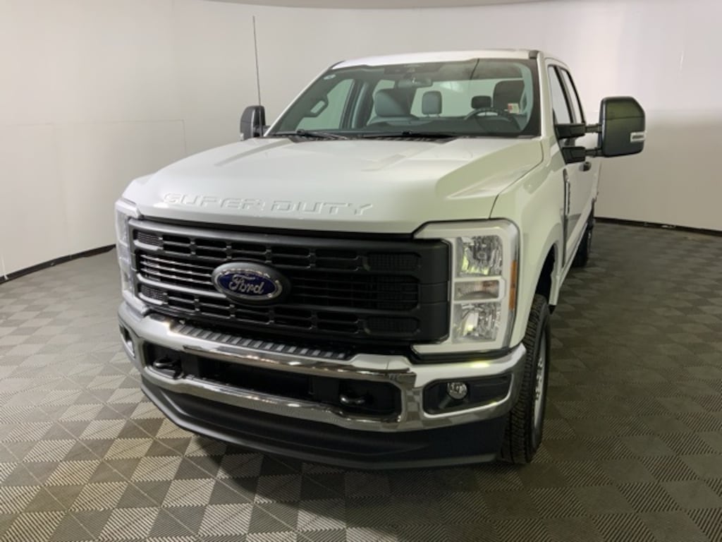 New 2026 Ford F-250 Truck Crew Cab