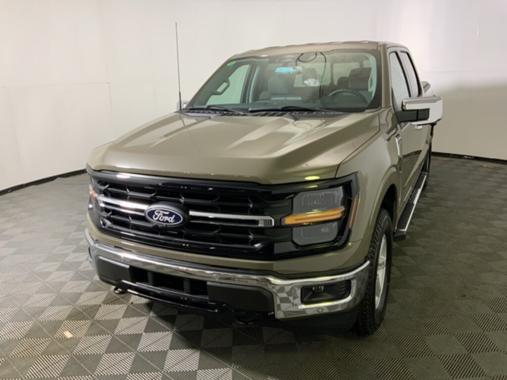 New 2025 Ford F-150 XLT Truck SuperCrew Cab