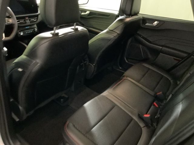 2026 Ford Escape ST-Line - Photo 29