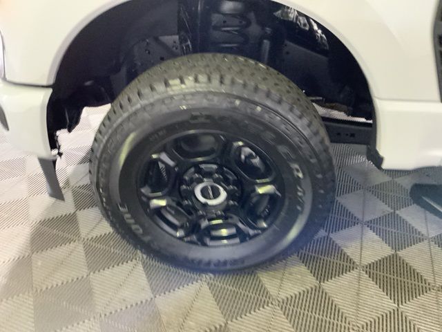 2026 Ford F-350 Super Duty XL - Photo 39