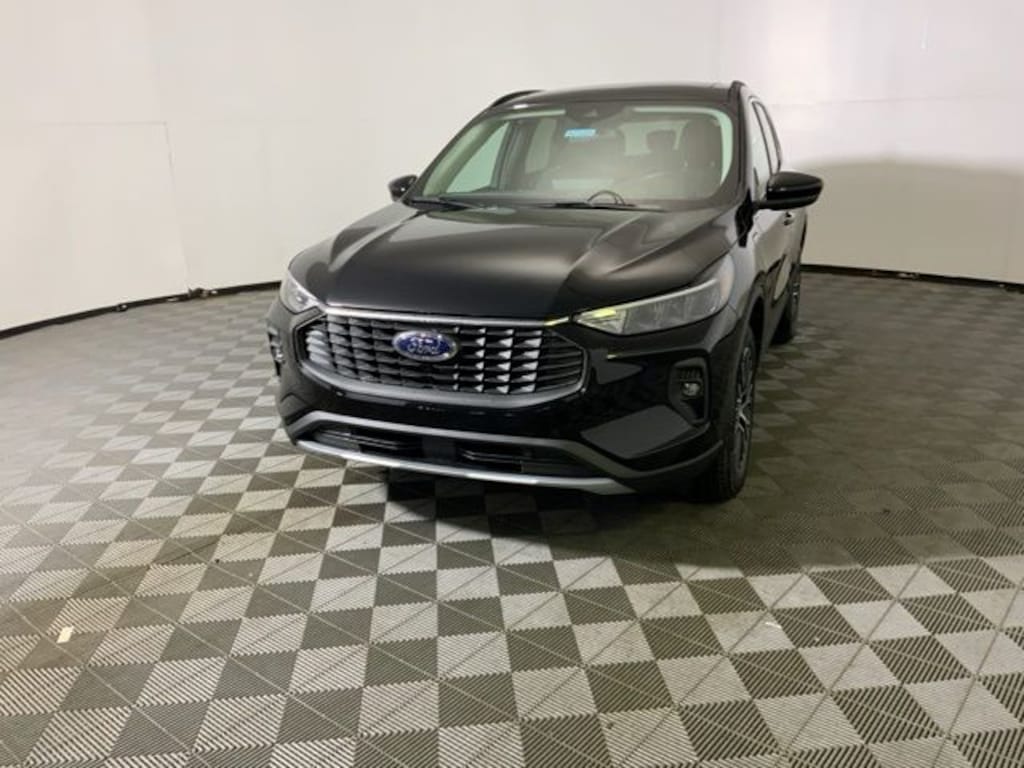 New 2026 Ford Escape PHEV SUV