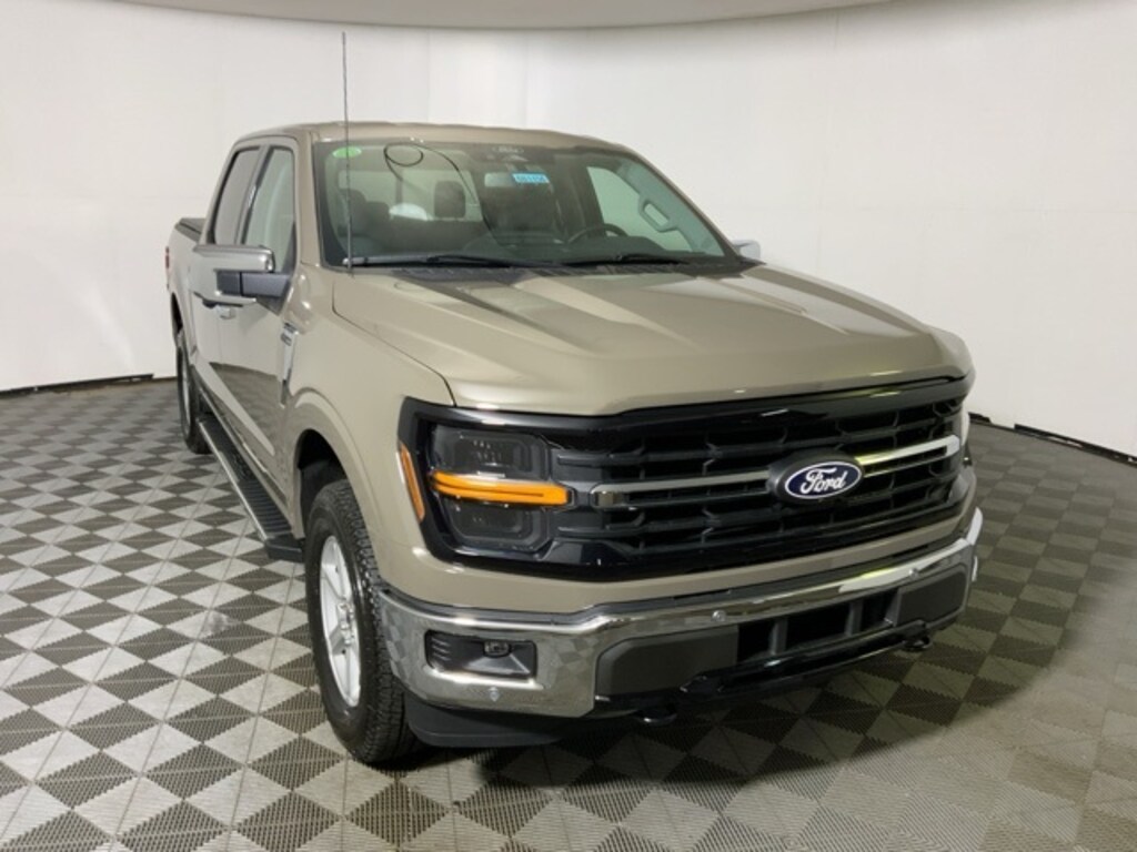 New 2025 Ford F-150 XLT Truck SuperCrew Cab