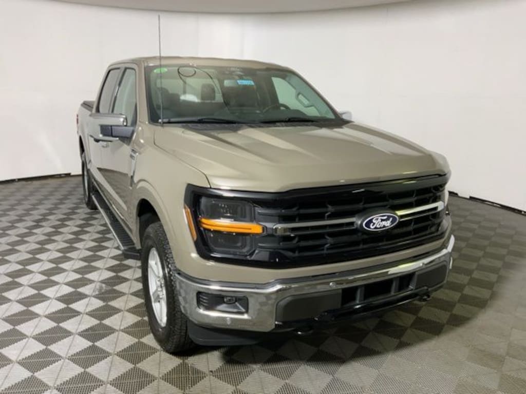 New 2025 Ford F-150 XLT Truck SuperCrew Cab