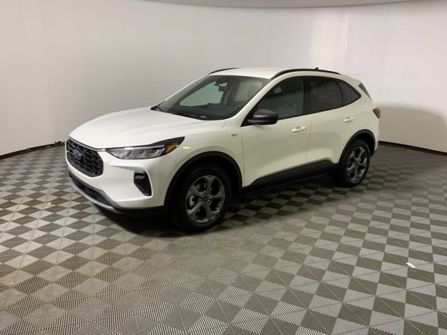 2026 Ford Escape ST-Line - Photo 13