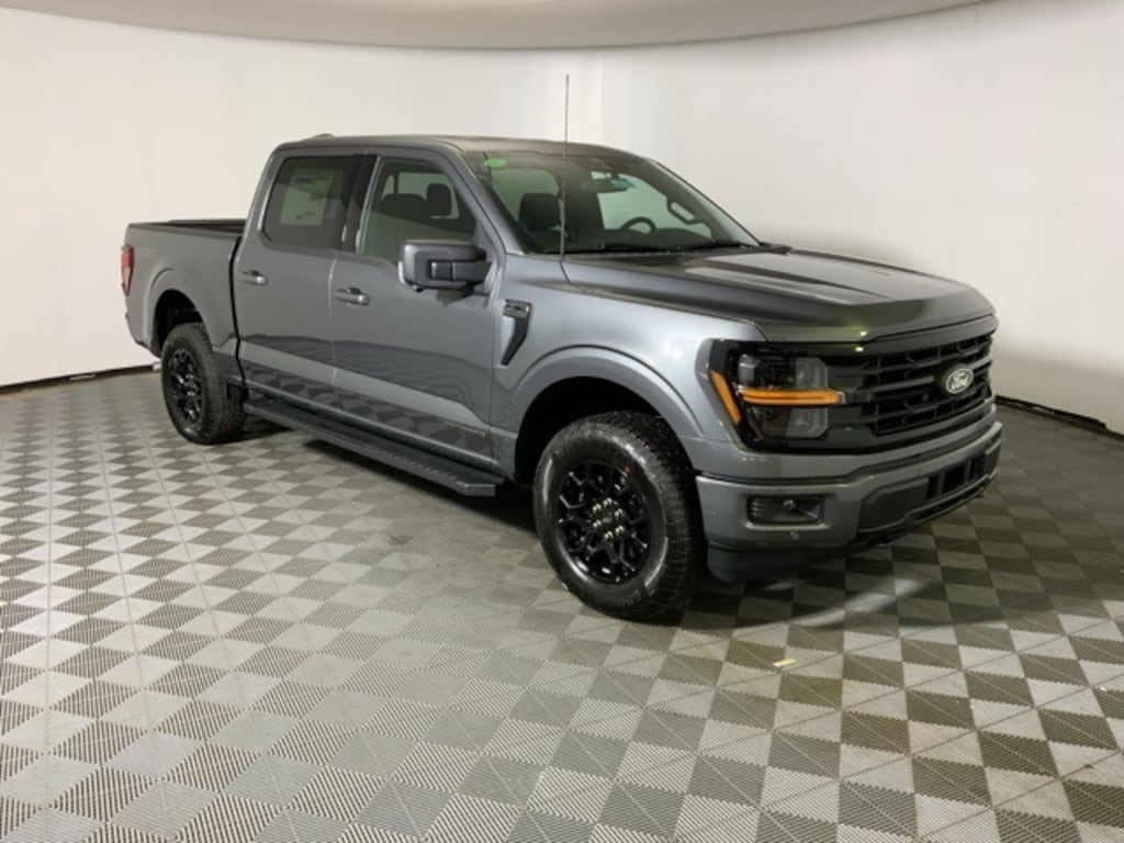 New 2025 Ford F-150 XLT Truck SuperCrew Cab