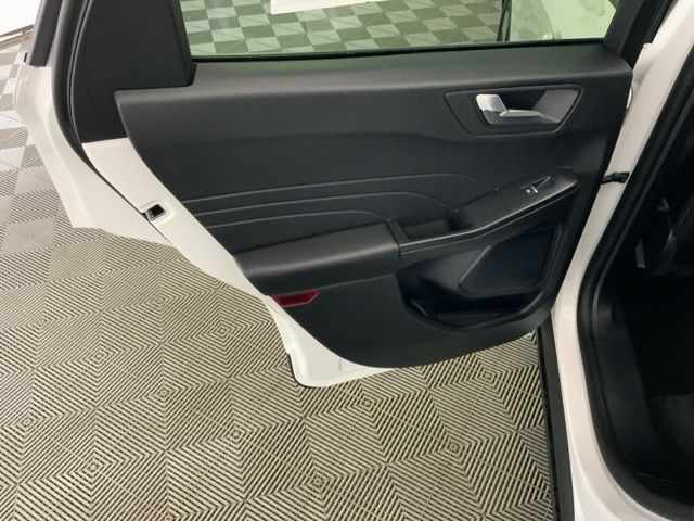 2026 Ford Escape ST-Line - Photo 32