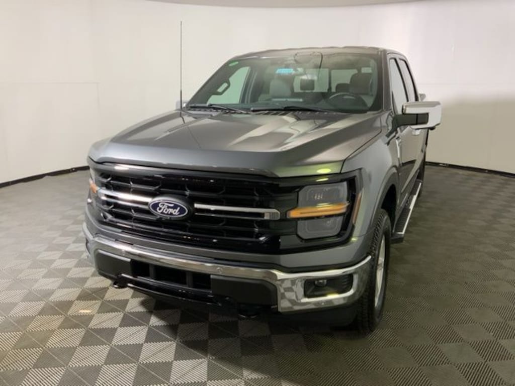 New 2025 Ford F-150 XLT Truck SuperCrew Cab