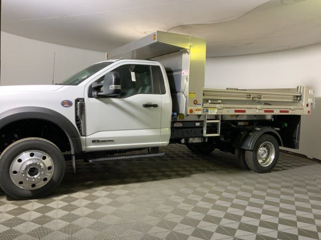 2025 Ford F-550 Super Duty Chassis Cab XLT - Photo 8