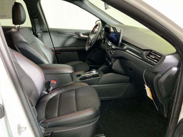 2026 Ford Escape ST-Line - Photo 33