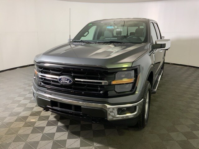 2025 Ford F-150 XLT photo 3