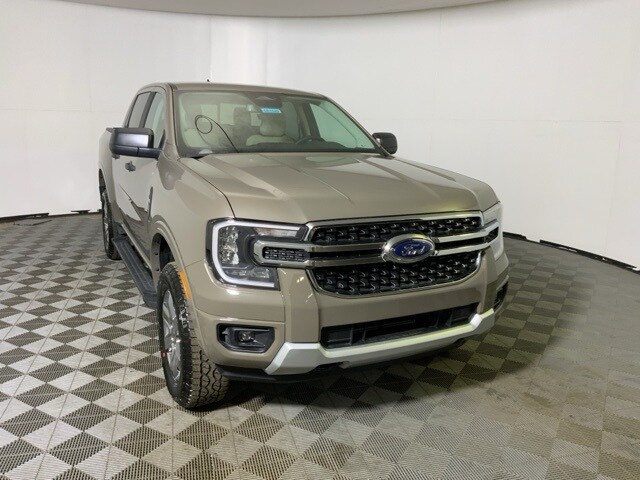 2025 Ford Ranger XLT photo 2