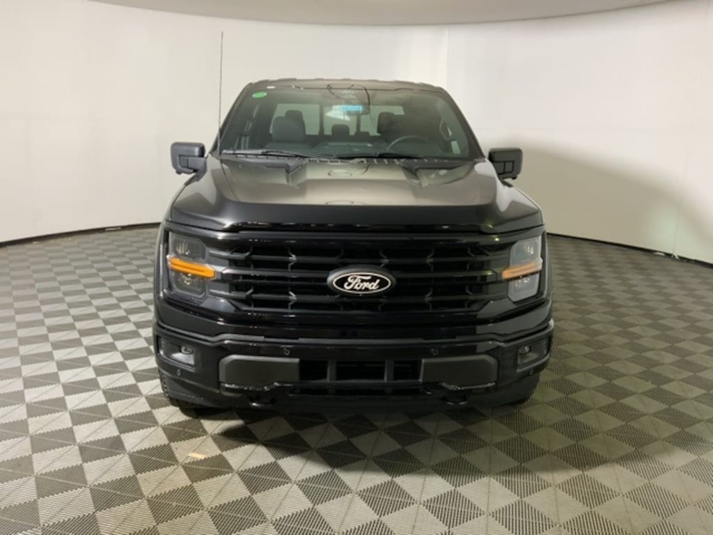 New 2025 Ford F-150 XLT Truck SuperCrew Cab