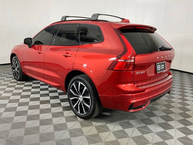 2024 Volvo XC60 B5 Plus photo 4