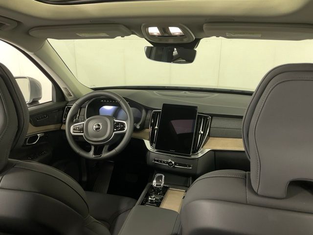 2026 Volvo XC90 Plus - Photo 16