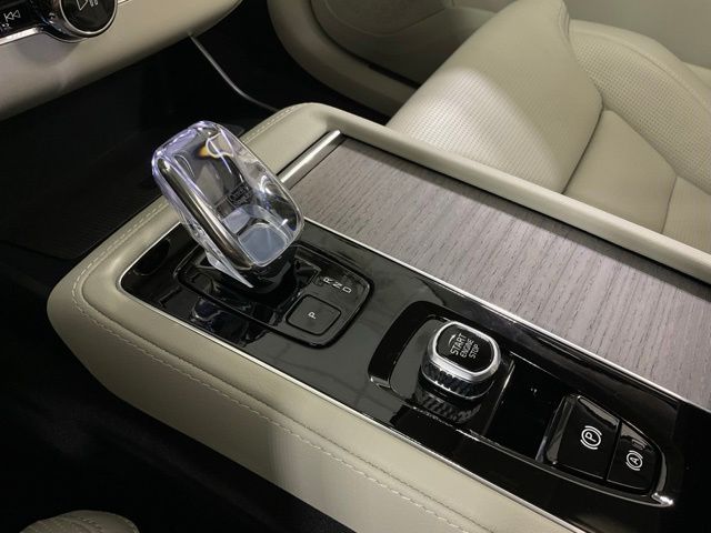 2026 Volvo XC90 Ultra - Photo 21