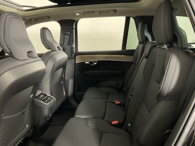 2026 Volvo XC90 Plus - Photo 35