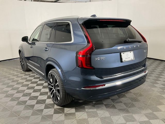 2026 Volvo XC90 Plus photo 4