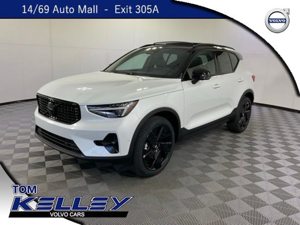 New 2026 Volvo XC40 B5 Ultra Black Edition SUV