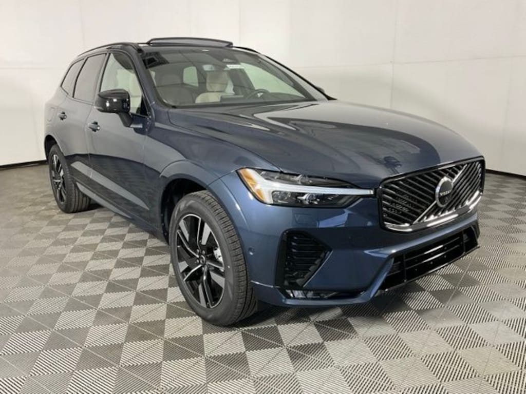 New 2026 Volvo XC60 B5 Plus SUV