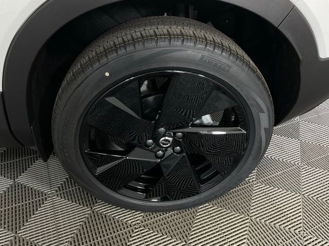 2026 Volvo XC40 Ultra Black Edition - Photo 40