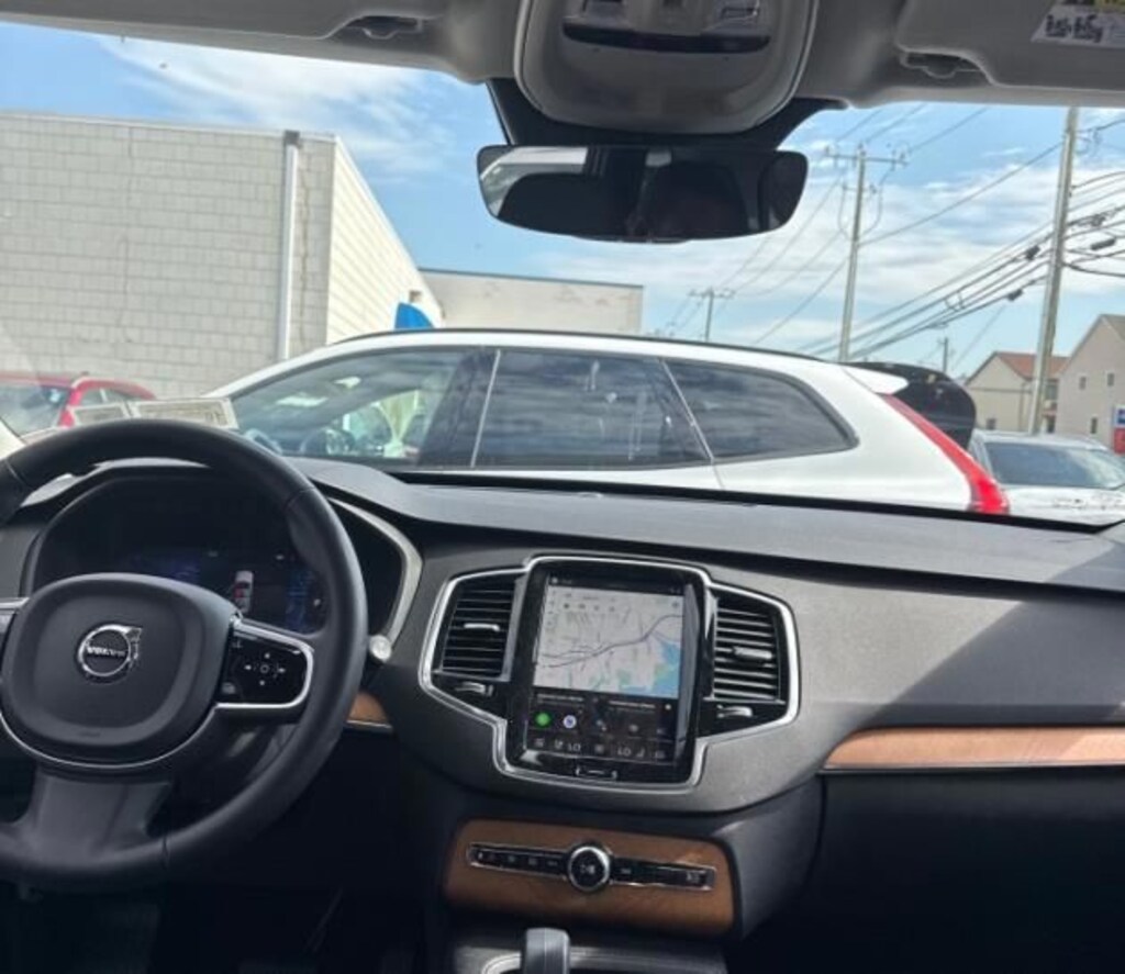 Used 2025 Volvo XC90 B5 Plus SUV