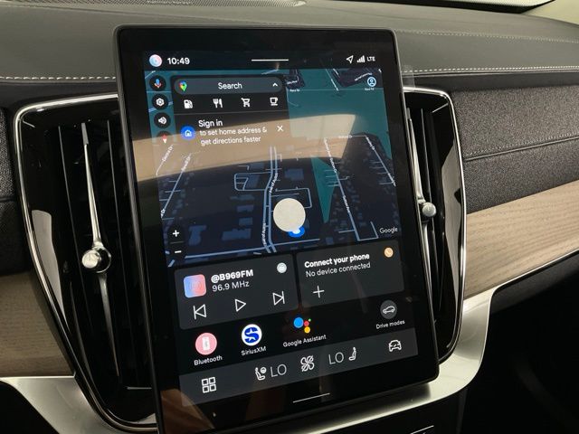 2026 Volvo XC90 Plus - Photo 14