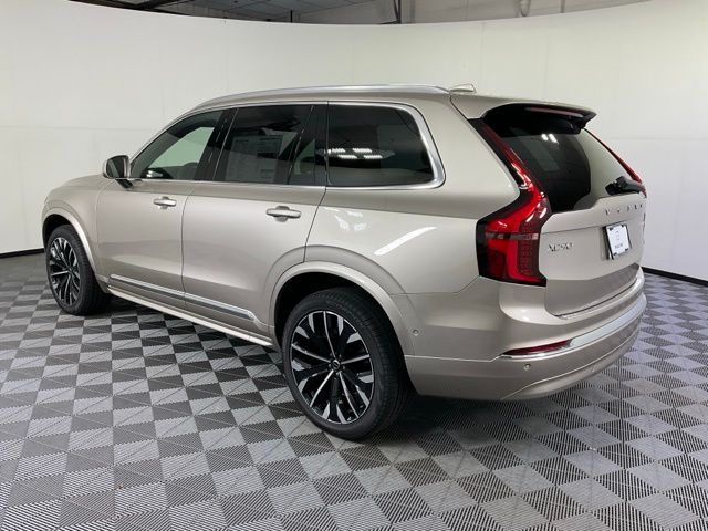 2026 Volvo XC90 Plus photo 3