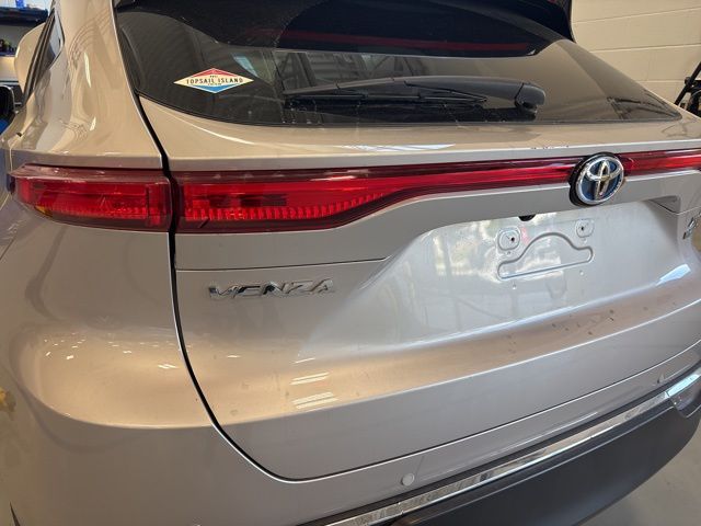 2022 Toyota Venza XLE photo 4