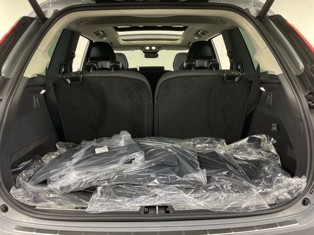 2026 Volvo XC90 Plus - Photo 36