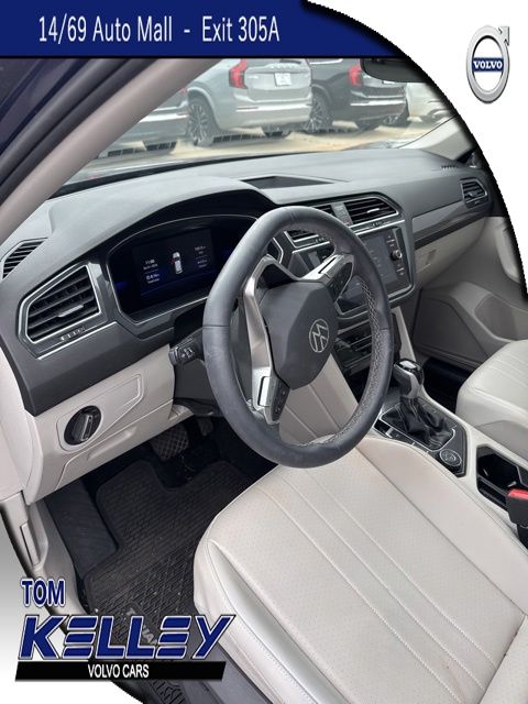 2023 Volkswagen Tiguan 2.0T SE 4Motion's photo