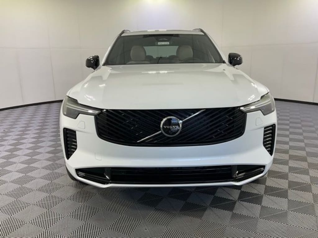 New 2026 Volvo XC90 B6 Ultra Dark Theme 7-Seater SUV