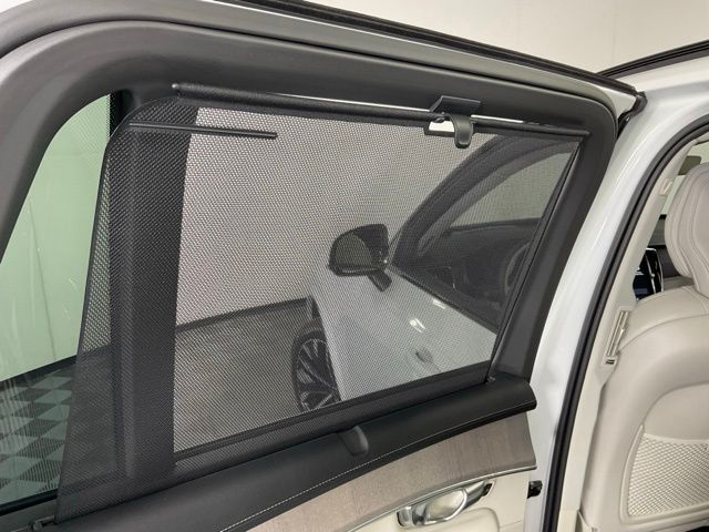 2026 Volvo XC90 Ultra - Photo 35