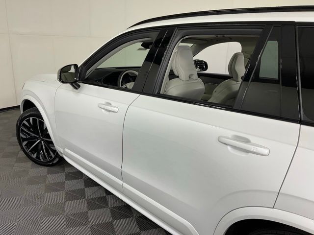 2026 Volvo XC90 Ultra - Photo 39