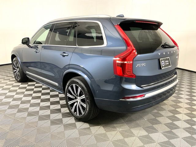 2024 Volvo XC90 Plus photo 4