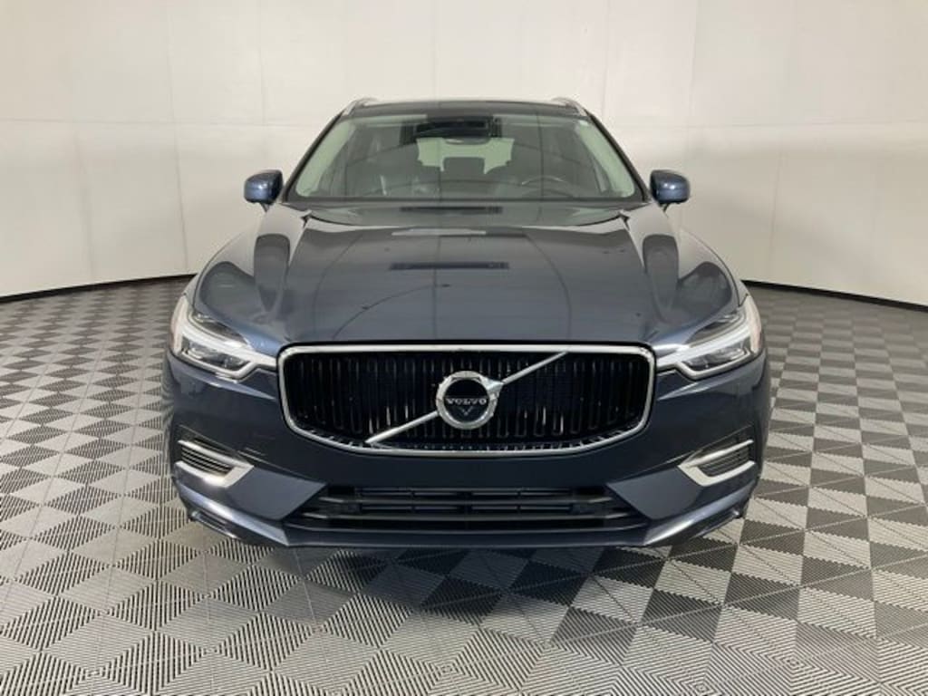 Used 2019 Volvo XC60 Hybrid T8 Momentum SUV