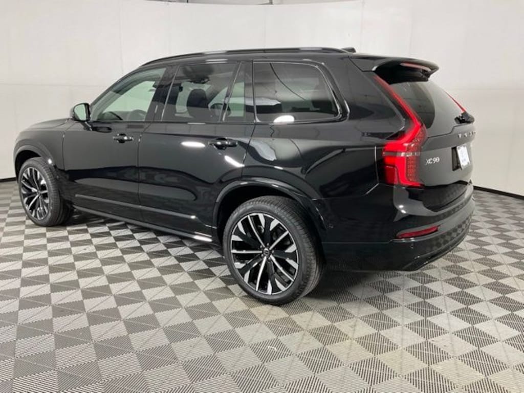 New 2026 Volvo XC90 B6 Ultra Dark Theme 7-Seater SUV