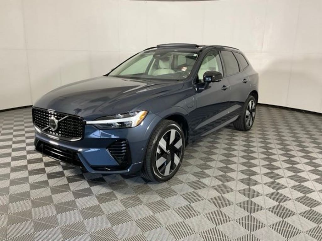 Certified 2024 Volvo XC60 plug-in hybrid T8 Plus Dark SUV