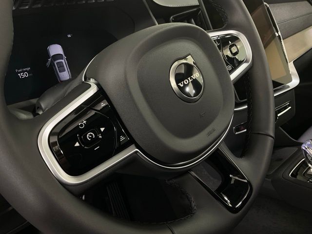 2026 Volvo XC90 Plus - Photo 20