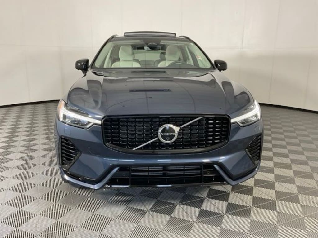 Certified 2024 Volvo XC60 plug-in hybrid T8 Plus Dark SUV