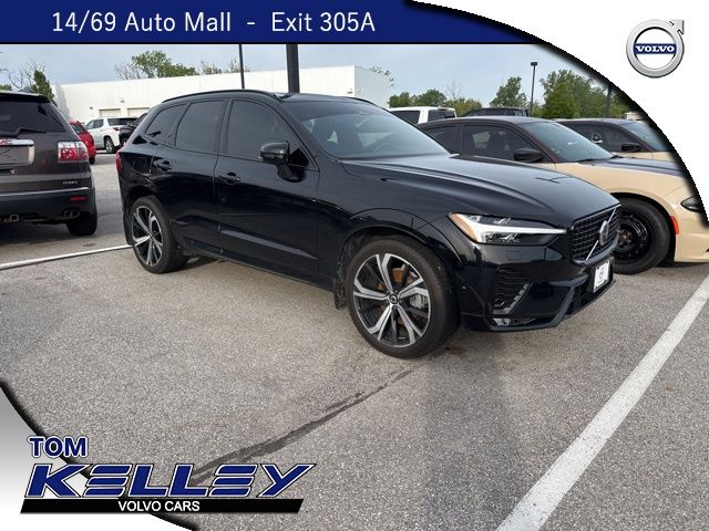 2022 Volvo XC60 B5 R-Design AWD's photo