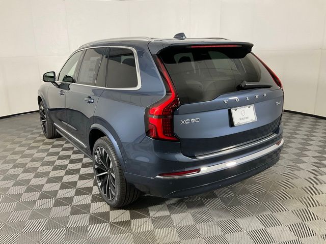 2026 Volvo XC90 Plus photo 3