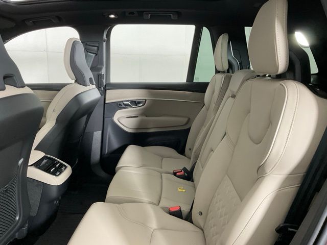 2026 Volvo XC90 Plus - Photo 35
