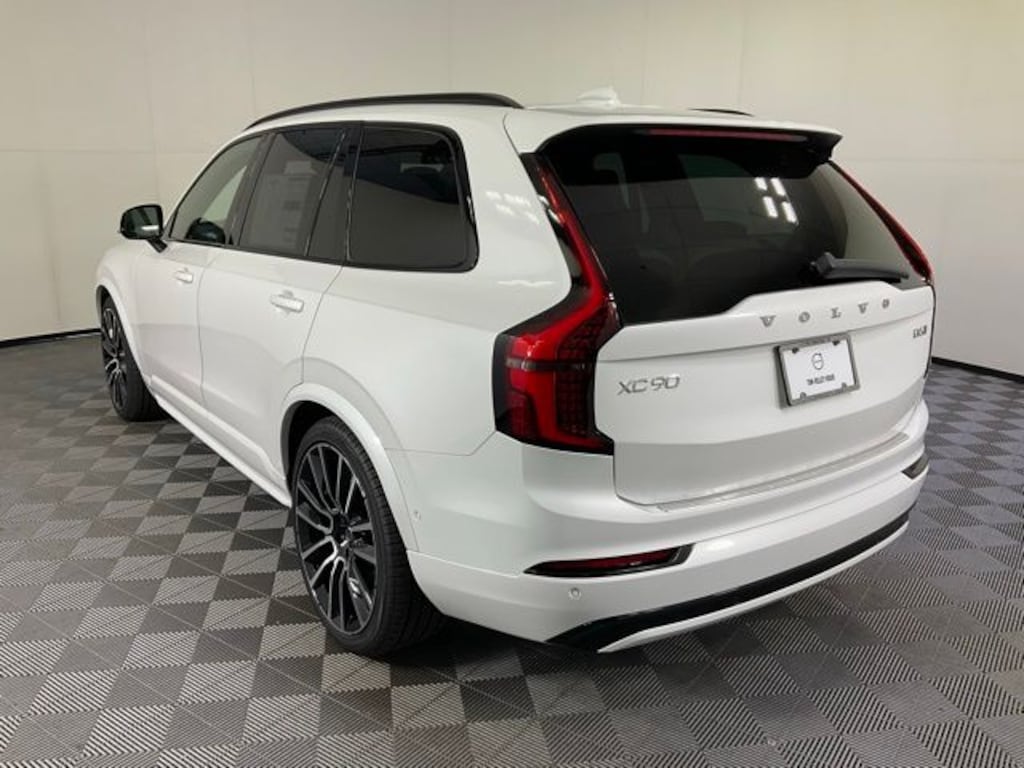 New 2026 Volvo XC90 B6 Ultra Dark Theme 7-Seater SUV