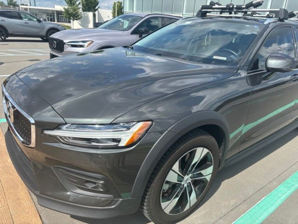 Used 2020 Volvo V60 Cross Country T5 Wagon
