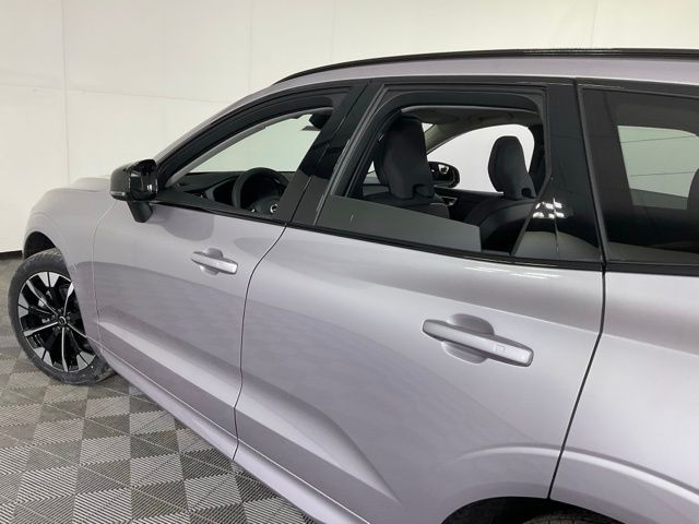 2026 Volvo XC60 Plus - Photo 37