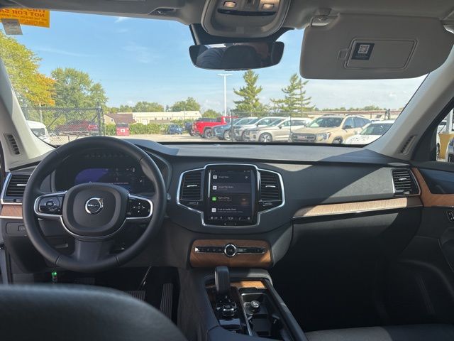 2023 Volvo XC90 Recharge Plus photo 2