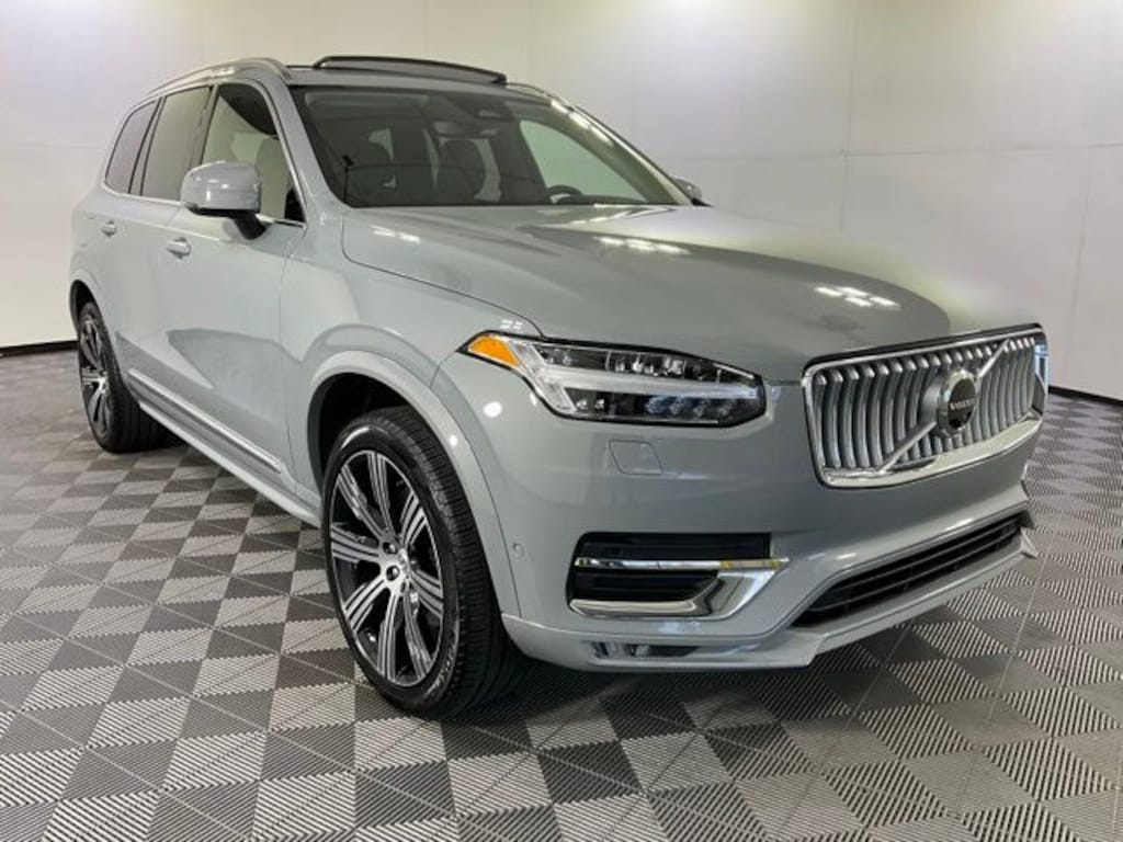 Certified 2025 Volvo XC90 B6 Plus 7-Seater SUV