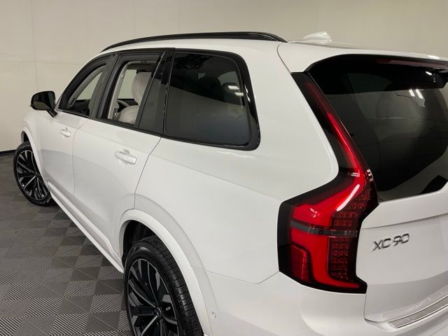 2026 Volvo XC90 Ultra - Photo 40